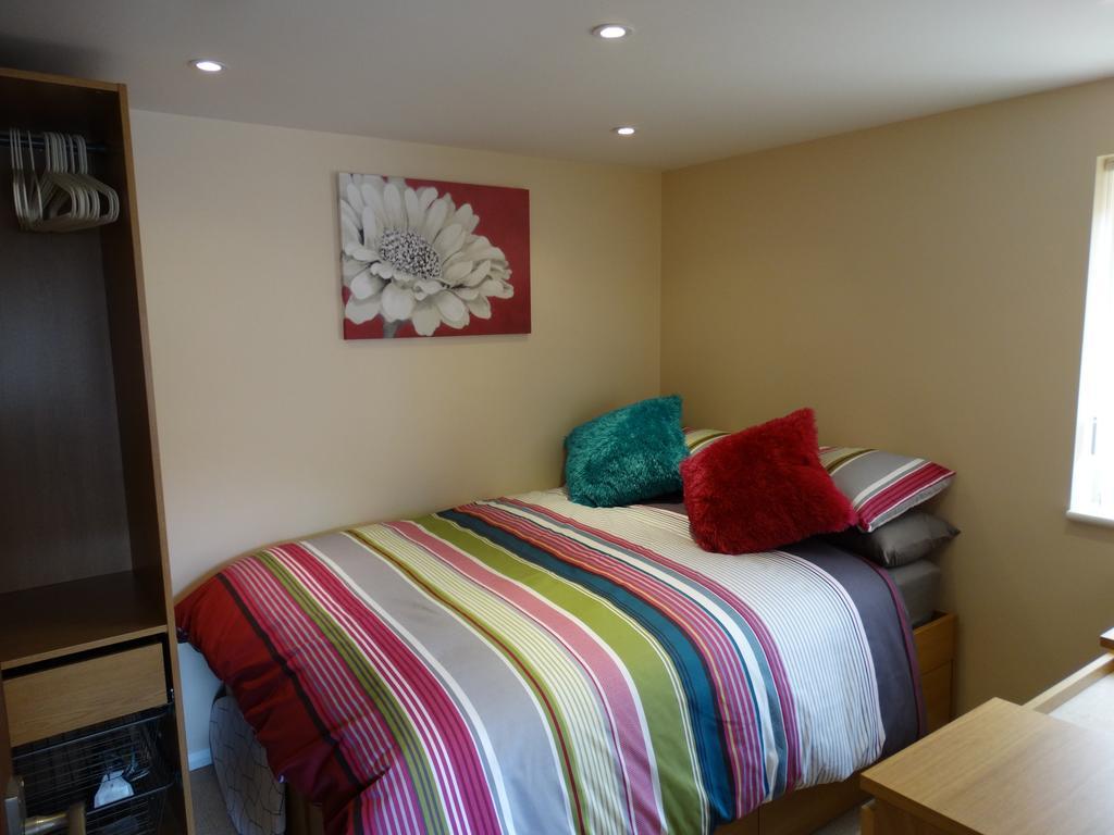 Histon Central Apartments Кембридж Номер фото